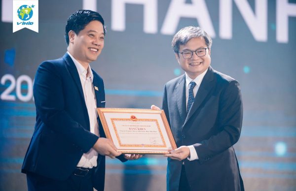 VIMID Received Commendation from the President of Hanoi People’s Committee: Recognized for Outstanding Achievements in Promoting and Developing the Hanoi Young Business Association in 2025