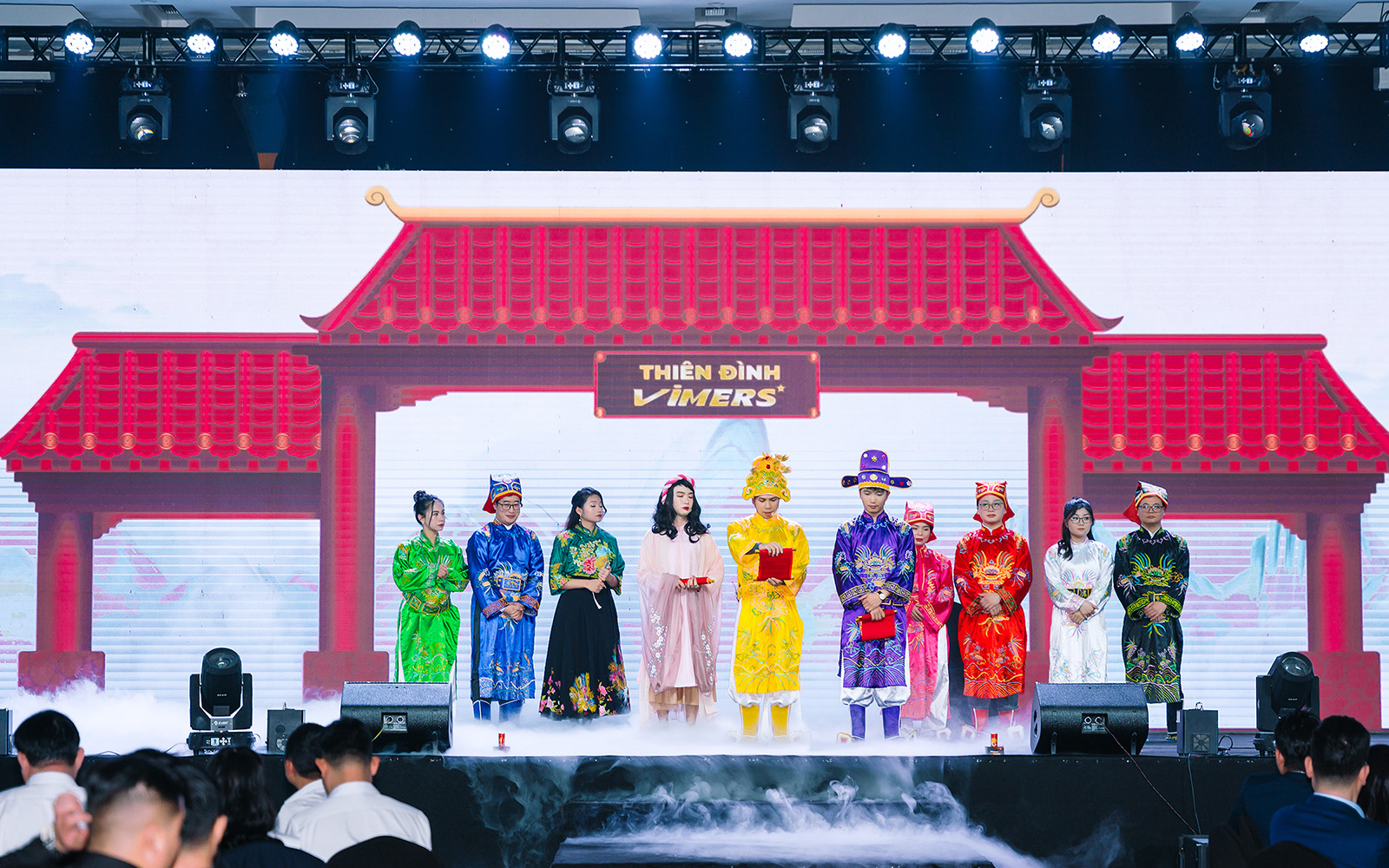 Chương trình Táo Quân tổng kết năm 2023 điểm lại các hoạt động năm vừa qua của hệ thống với góc nhìn đa chiều, thú vị