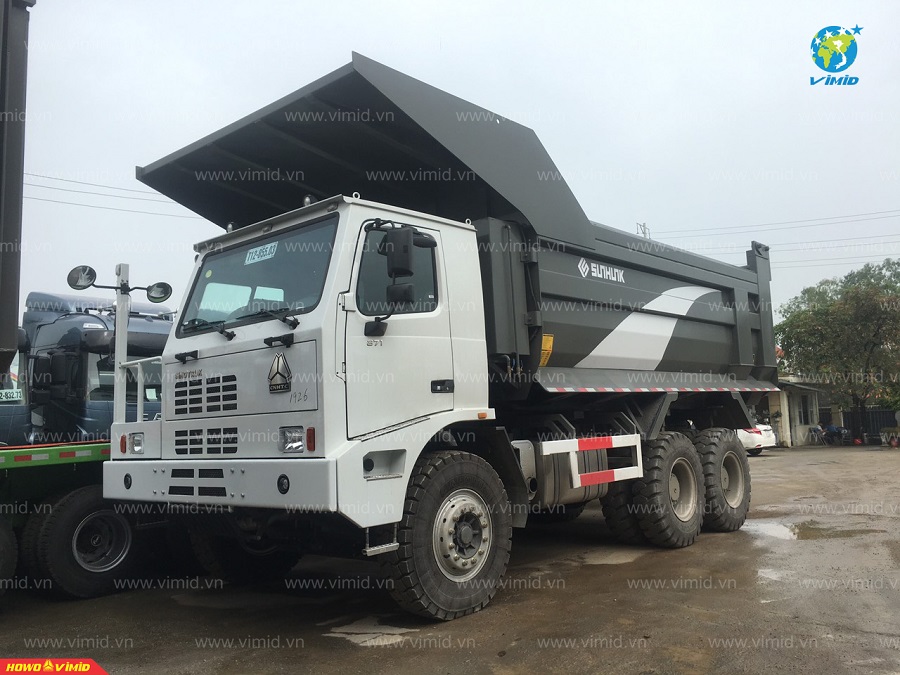 xe bá vương 70 tấn