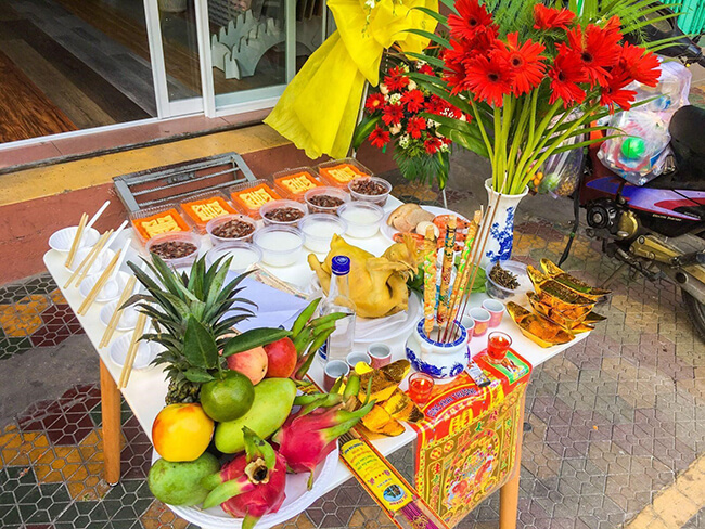 Cúng xe cần chuẩn bị những gì?