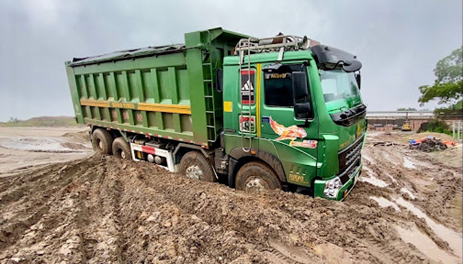 Nguyên nhân dẫn đến xe tải mắc lầy