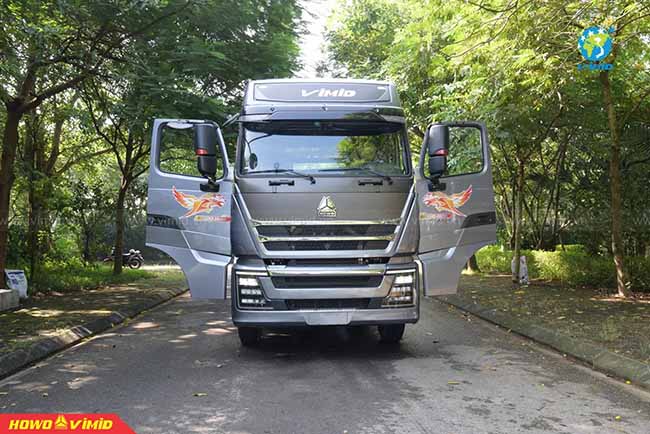 Ngoại thất đầu kéo th7 se