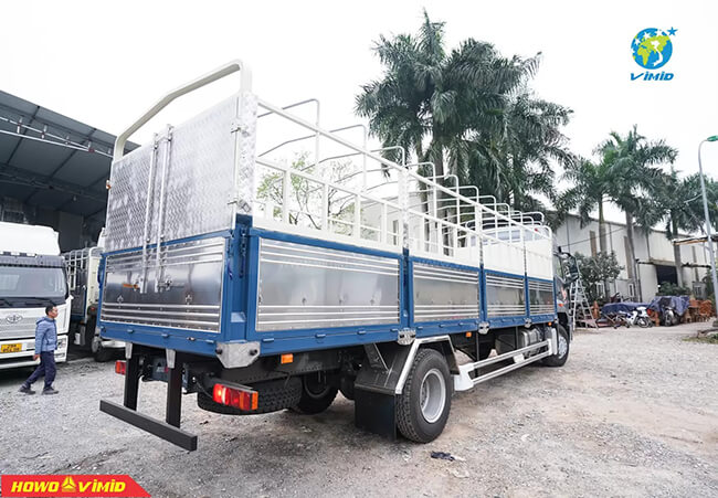 Sử dụng xe Howo 2 chân