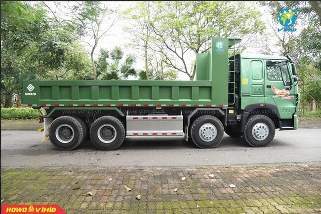 Xe Ben Howo 4 chân V7G 8x4 Thùng Vuông