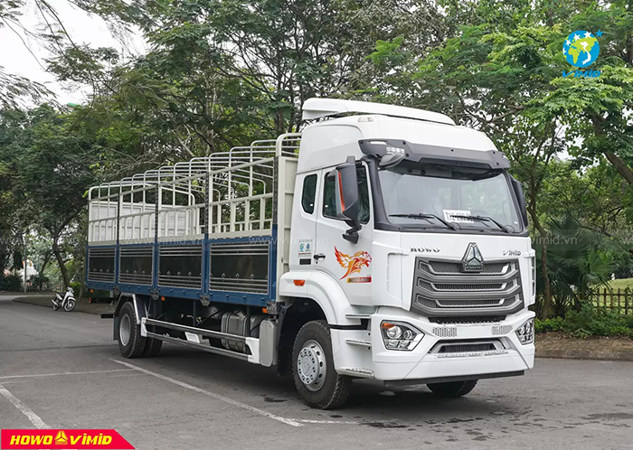 Xe tải thùng bạt là gì?